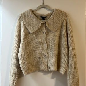Collared cream crop cardigan
